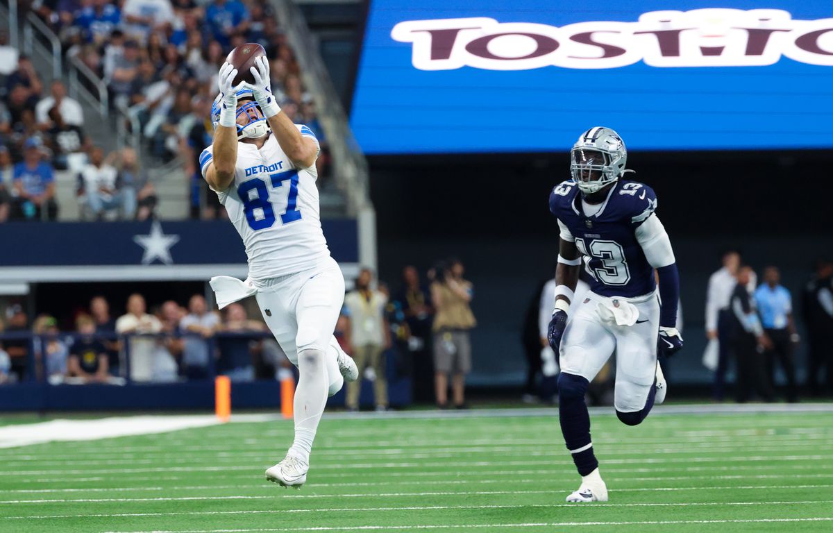 NFL: Detroit Lions at Dallas Cowboys