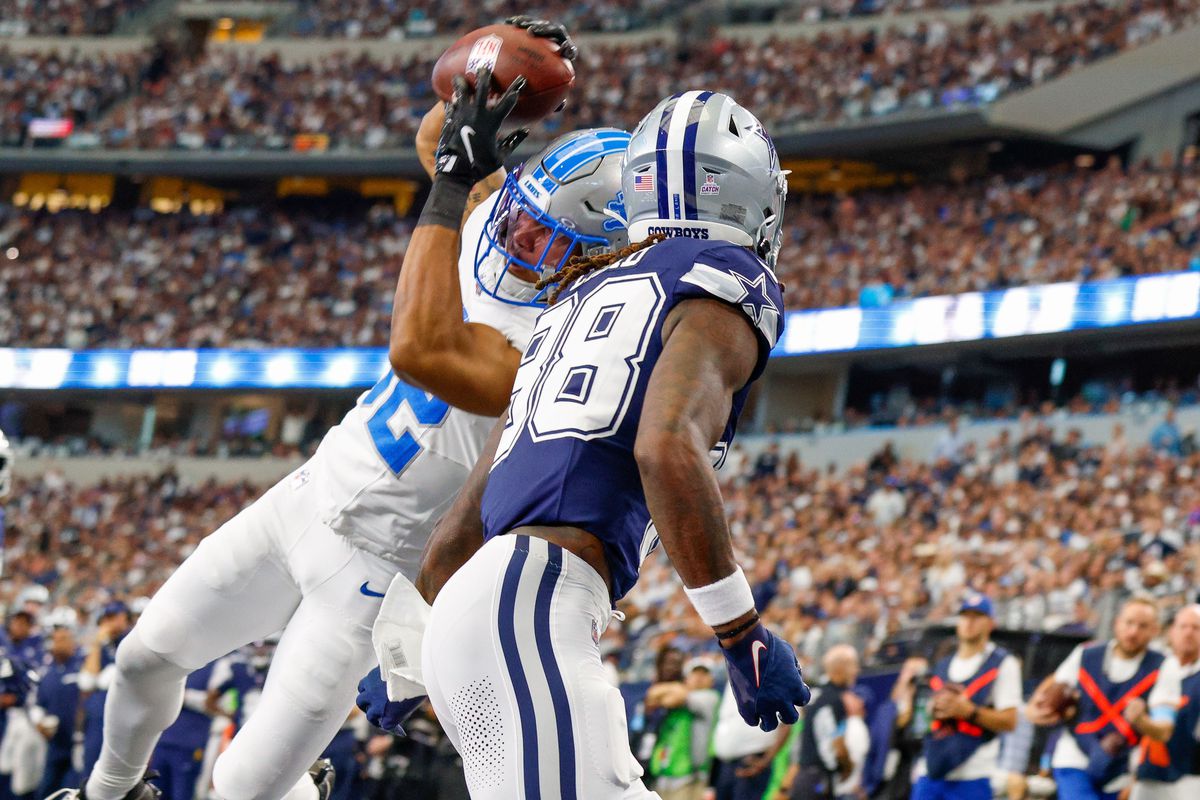 NFL: Detroit Lions at Dallas Cowboys